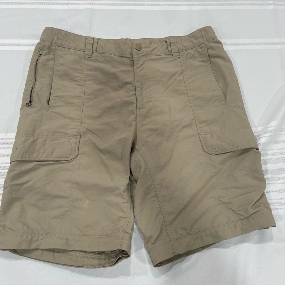 The North Face Tan Cargo Shorts Lightweight Summer Essential men’s large